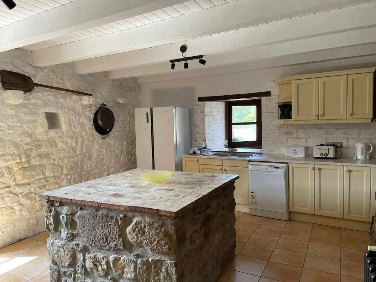 Mas Planella Casa Rural Mieres  ภายนอก รูปภาพ